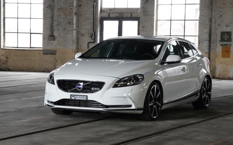 HEICO SPORTIV Volvo Tuning V40 (525) with black stripes, front (1)