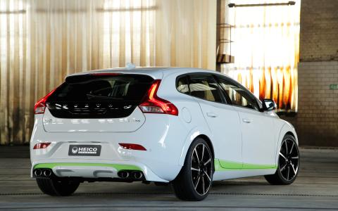 HEICO SPORTIV Volvo Tuning V40 (525) Heckansicht mit grünem HEICO Streifen