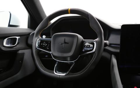 HEICO SPORTIV Sportlenkrad Polestar 2, Polestar Gold (2)