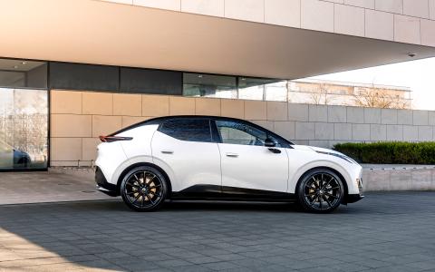 HEICO SPORTIV Lynk & Co 02 (4)