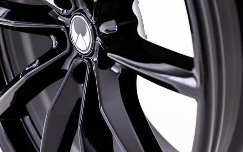 HEICO SPORTIV VOLUTION X. 20", Gloss black (6)