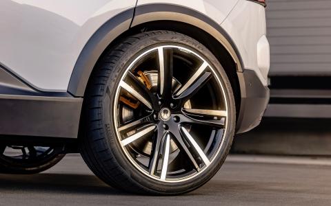 HEICO SPORTIV Polestar 3 (5)