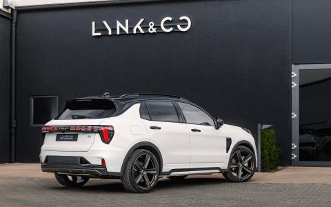 HEICO SPORTIV - Lynk & Co 01, CX11 (3) 